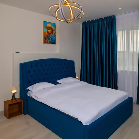 Gogh Vibe Rin Grand Apartment